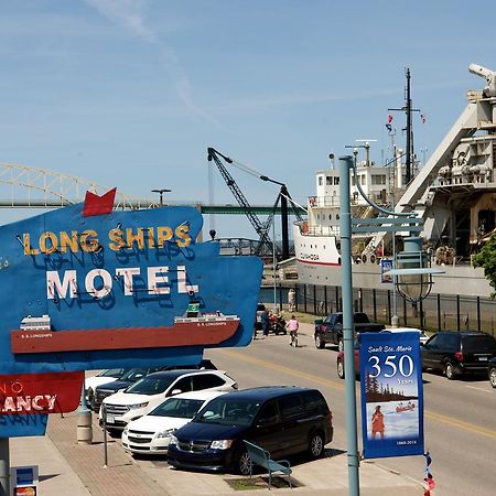 Long Ships Motel Су-Сен-Марі Екстер'єр фото